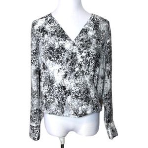 Halogen Black & White Marble Top NWOT Size Small